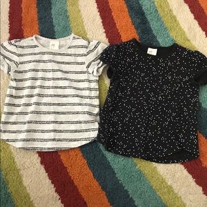 2 H&M patterned tees
